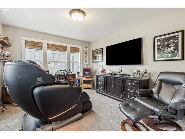 $743,000 | 791 Tukwila Drive, Woodburn, OR 97071