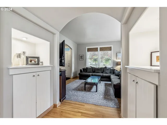 $743,000 | 791 Tukwila Drive, Woodburn, OR 97071