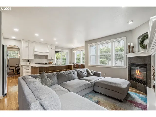 $743,000 | 791 Tukwila Drive, Woodburn, OR 97071