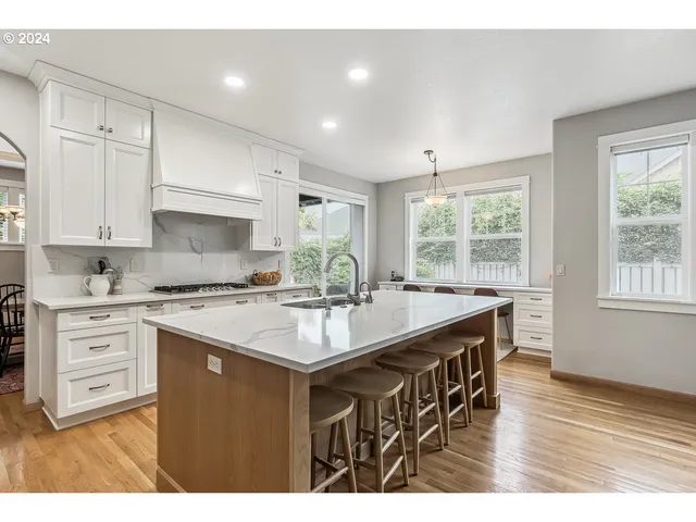 $743,000 | 791 Tukwila Drive, Woodburn, OR 97071