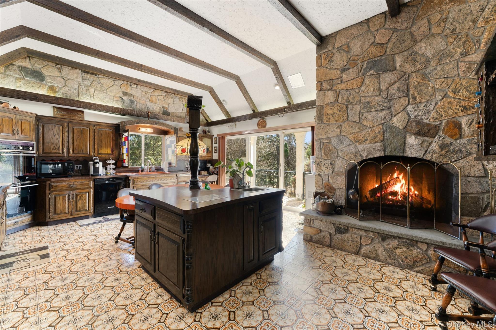 105 Cross Pond Road Pound Ridge, NY 10576 - Photo 11 of 50