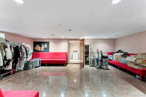 $2,699,000 | 105 Cross Pond Road, Pound Ridge, NY 10576