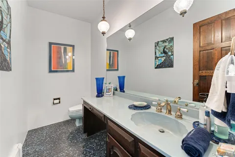 $2,699,000 | 105 Cross Pond Road, Pound Ridge, NY 10576