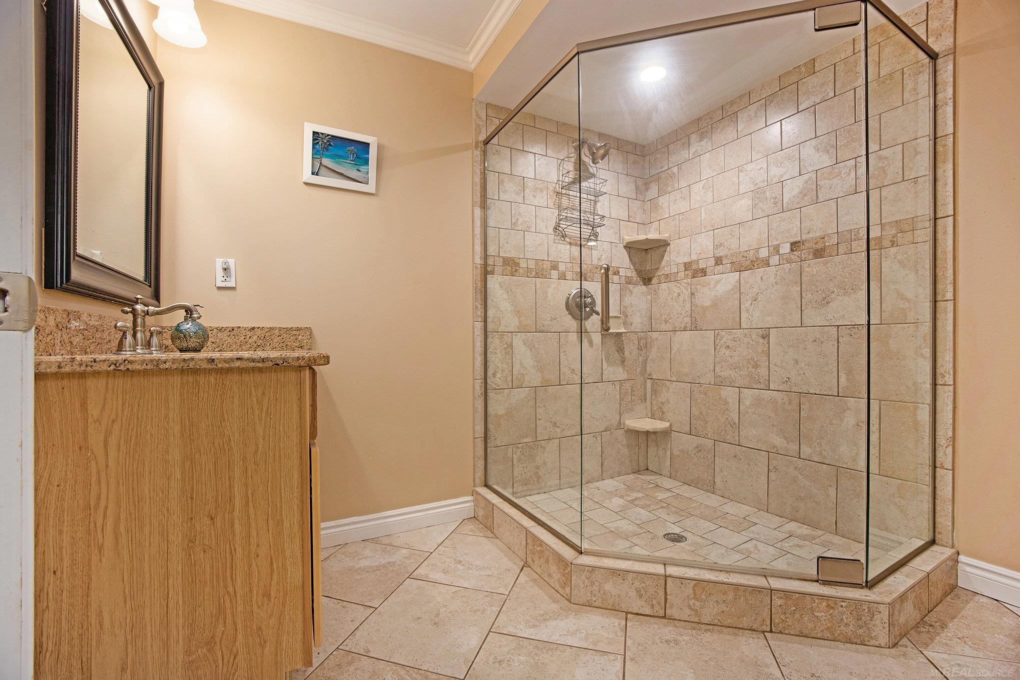 21553 30 Mile Road Ray, MI 48096 - Photo 25 of 38 50136662-0ef5f53b-8b00-4741-9c00-fb629bbd1c0f.JPG