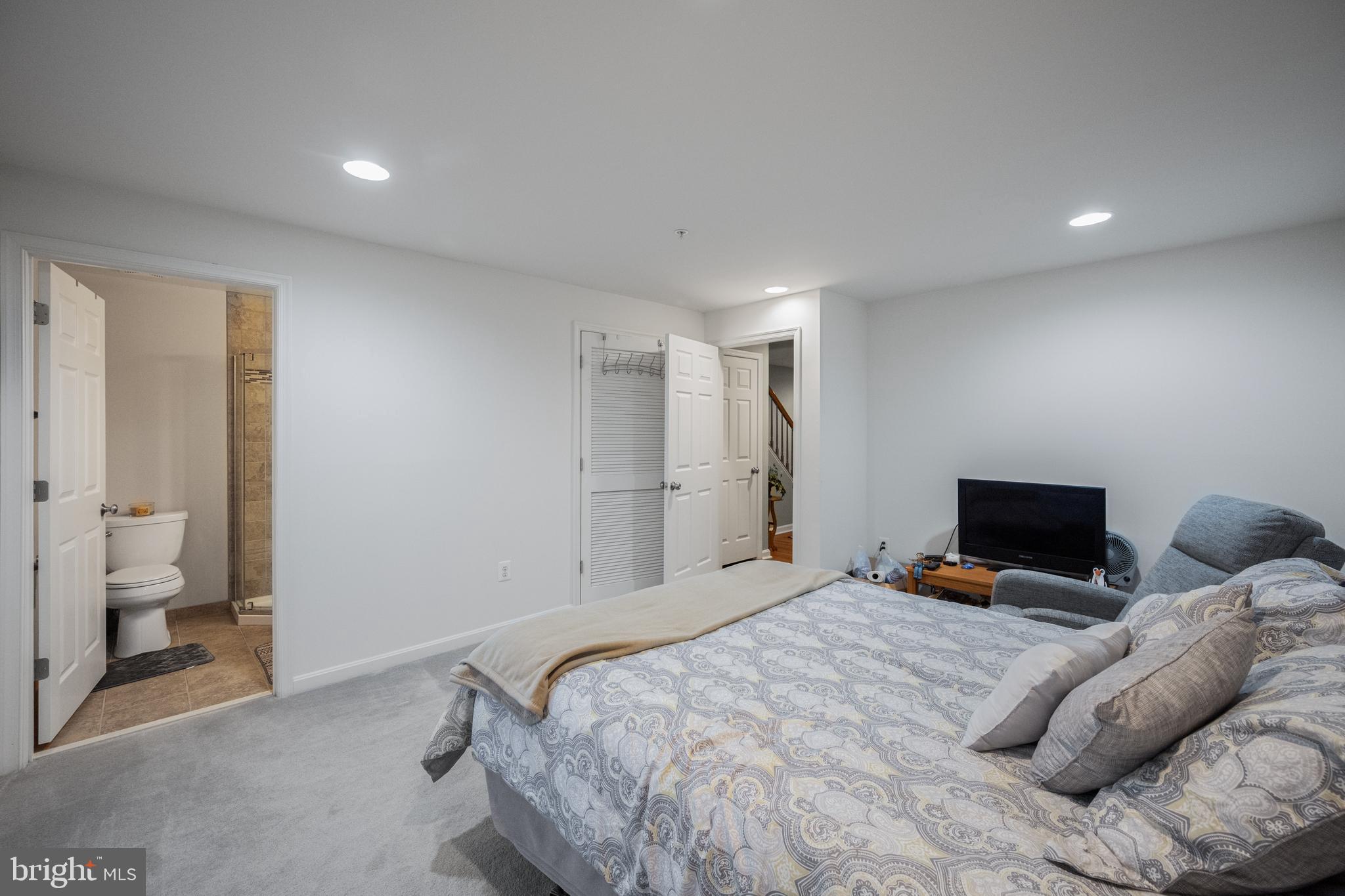 804 Mericrest Way Odenton, MD 21113 - Photo 14 of 34 First level room used as a sleeping space.