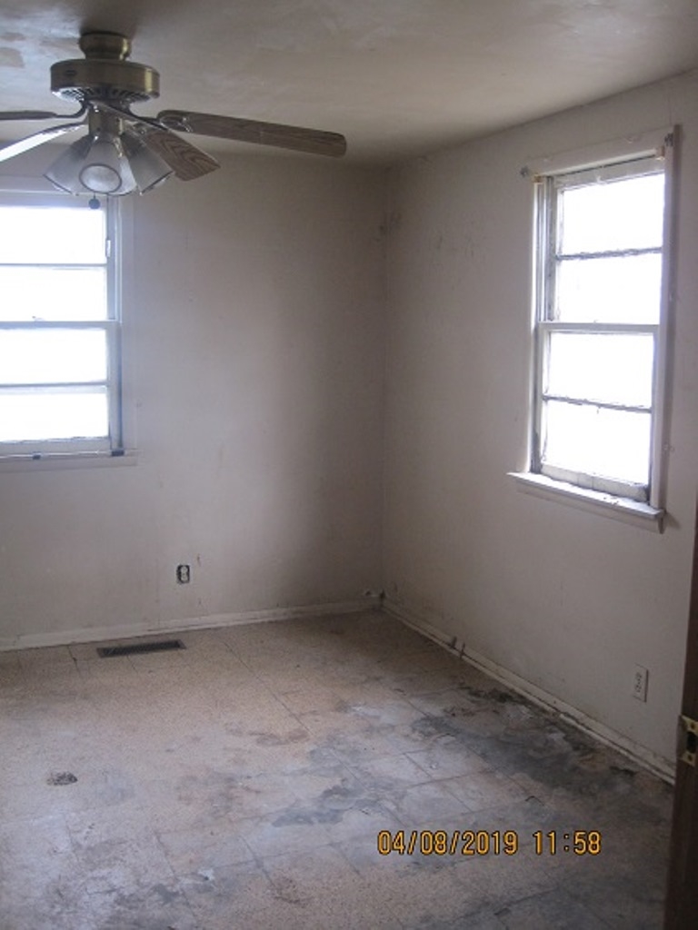 2011 North Rector Avenue Muncie, IN 47303 - Photo 5 of 7