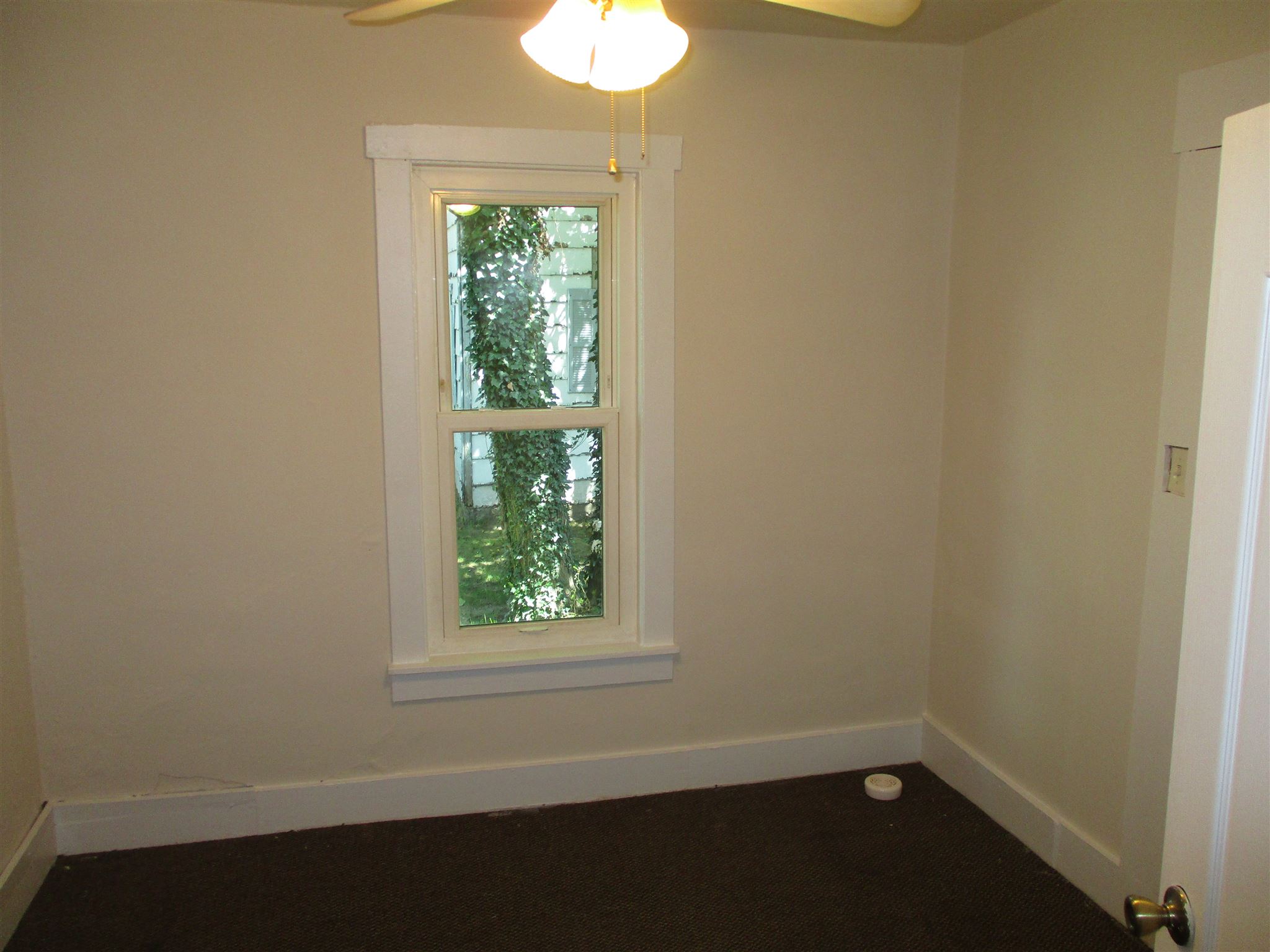 935 Park Street Rochester, IN 46975 - Photo 6 of 12 Gallery Image 6