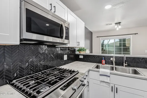 $309,000 | 125 South 56th Street, Unit 18, Mesa, AZ 85206
