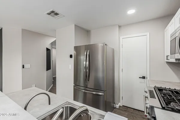 $309,000 | 125 South 56th Street, Unit 18, Mesa, AZ 85206