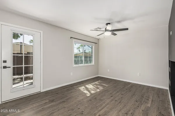 $309,000 | 125 South 56th Street, Unit 18, Mesa, AZ 85206