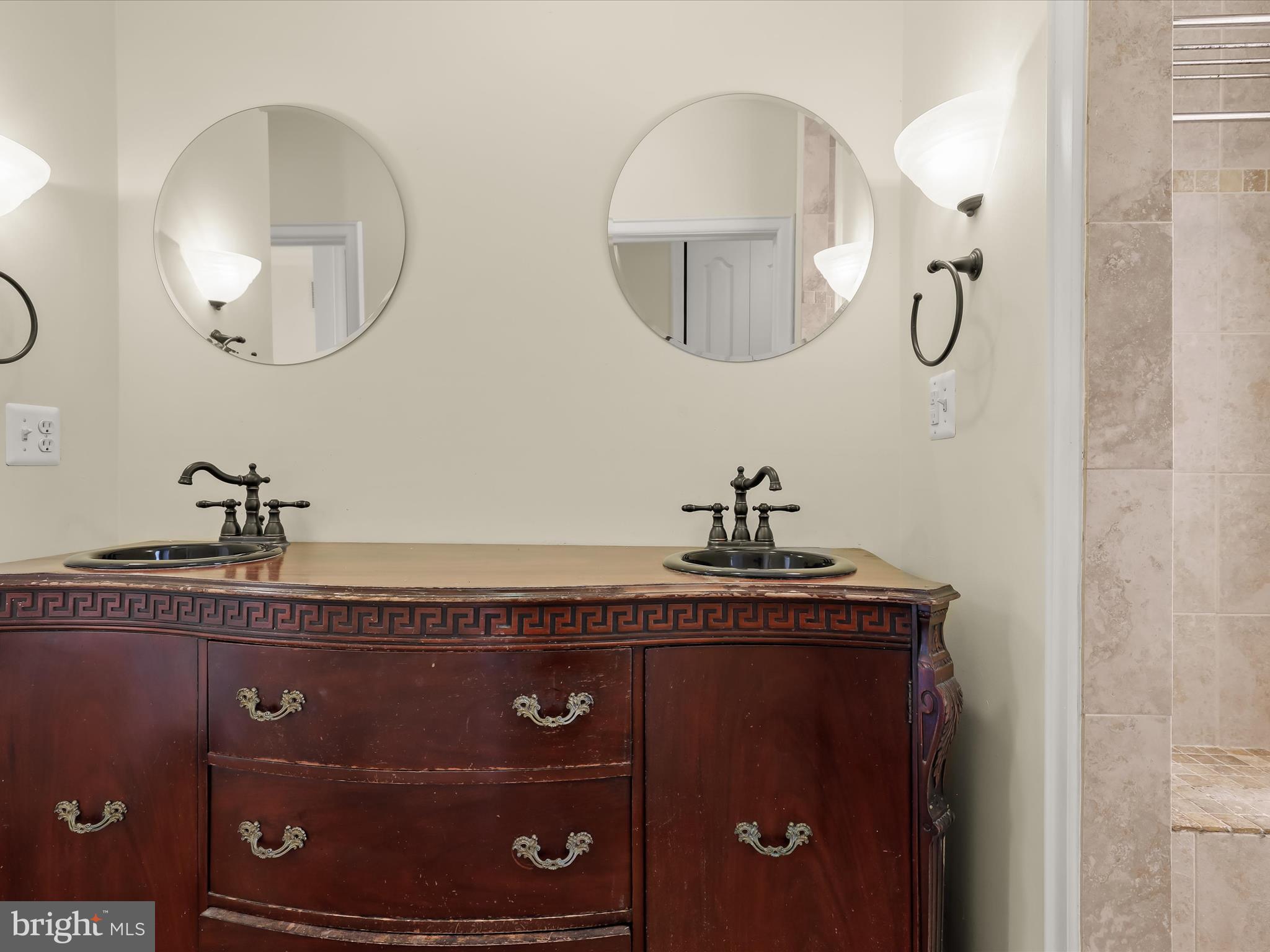 427 South Eden Street Baltimore, MD 21231 - Photo 32 of 66 Primary Bedroom Bath