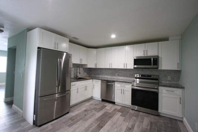 1141 Goldenrod Road, Unit 1143 Wellington, FL 33414 - Photo 12 of 36 IMG_7271