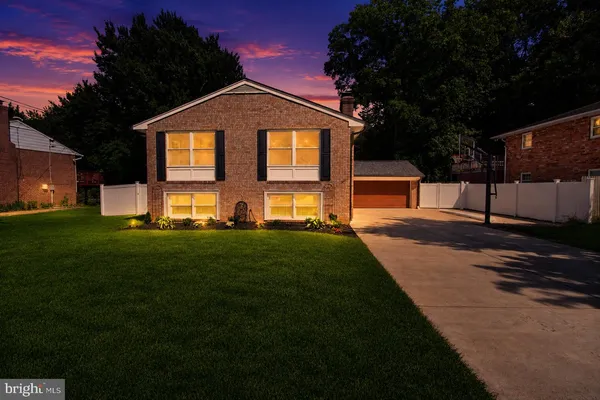 $1,050,000 | 9009 Mears Street, Fairfax, VA 22031