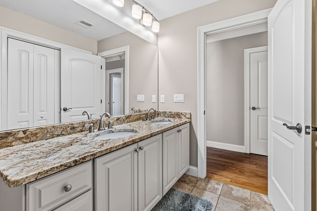 17 Bissonnette Circle Southampton, MA 01073 - Photo 31 of 42