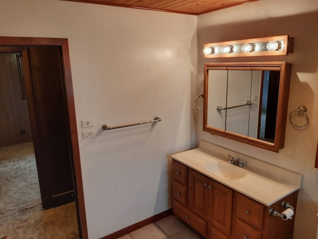 8636 Richardson Road Spring Grove, IL 60081 - Photo 12 of 31