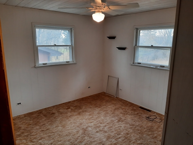 8636 Richardson Road Spring Grove, IL 60081 - Photo 8 of 31