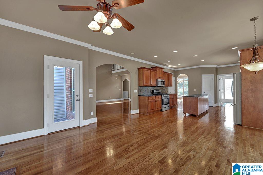 1048 Grande View Pass Alabaster, AL 35114 - Photo 10 of 36