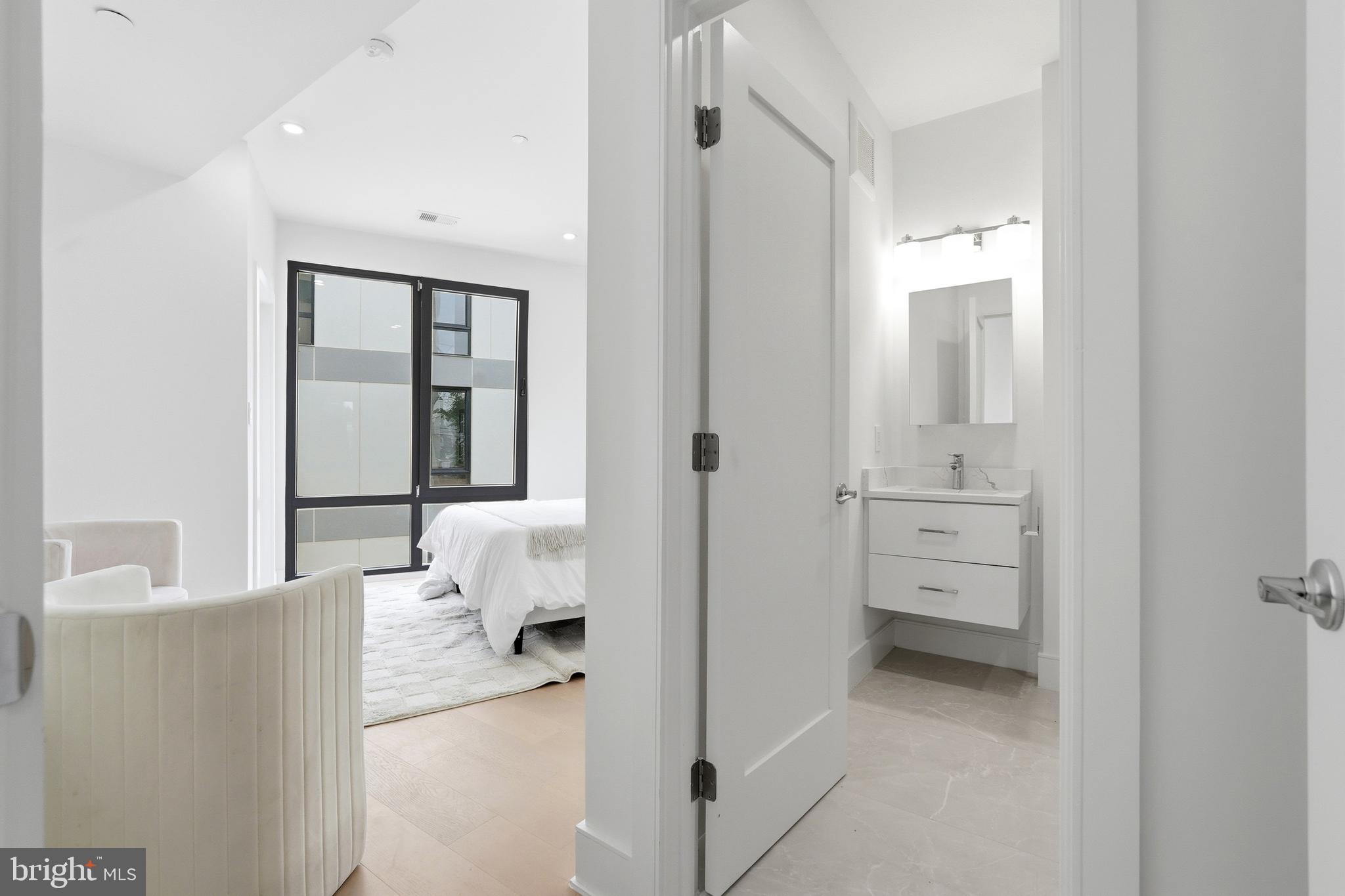 1850 Capitol Avenue Northeast, Unit 2 Washington, DC 20002 - Photo 22 of 46