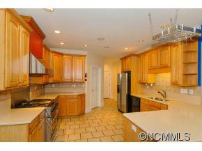 79 Vintage Road Candler, NC 28715 - Photo 11 of 24 Gallery Image 11