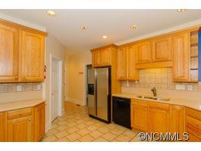 79 Vintage Road Candler, NC 28715 - Photo 13 of 24 Gallery Image 13