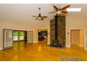 79 Vintage Road Candler, NC 28715 - Photo 4 of 24 Gallery Image 4
