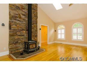 79 Vintage Road Candler, NC 28715 - Photo 5 of 24 Gallery Image 5