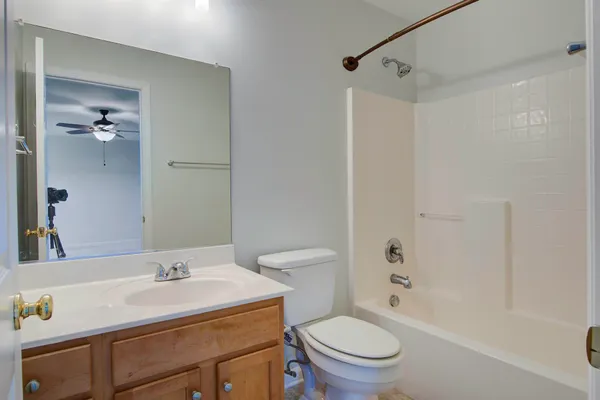 $2,195 | 138 Thistle Road, Goose Creek, SC 29445