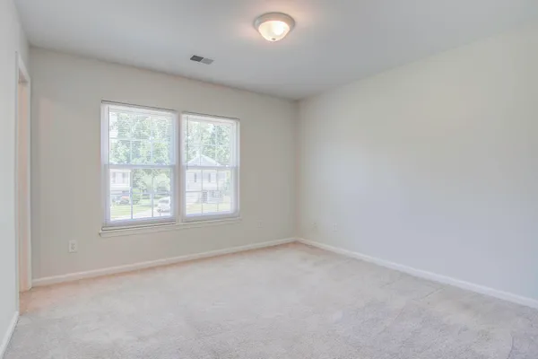 $2,195 | 138 Thistle Road, Goose Creek, SC 29445