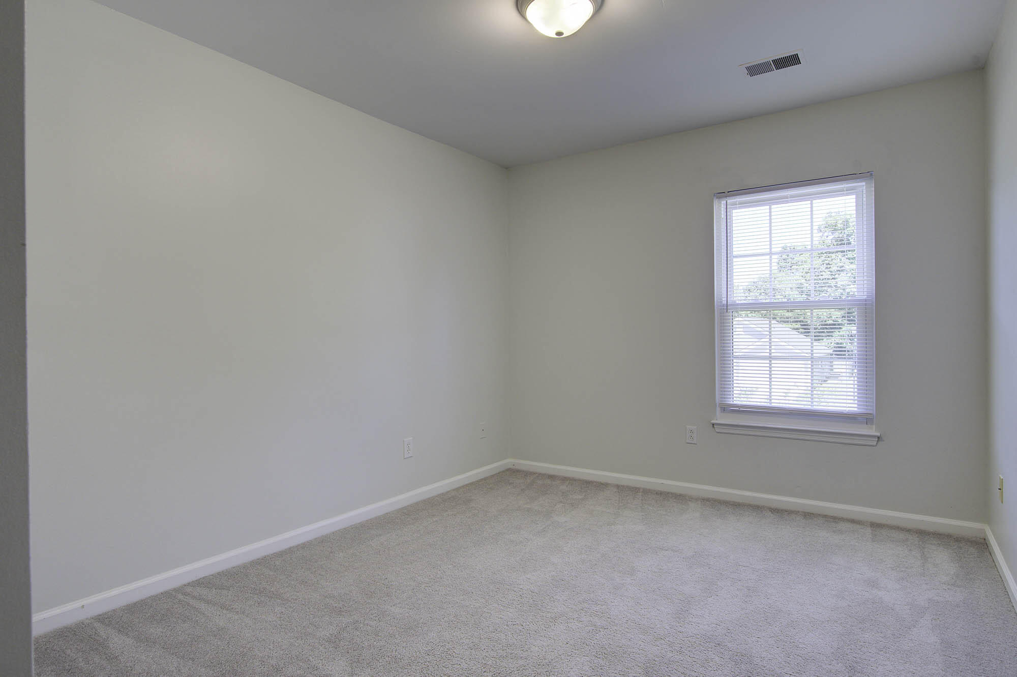 138 Thistle Road Goose Creek, SC 29445 - Photo 18 of 21 138 (23)