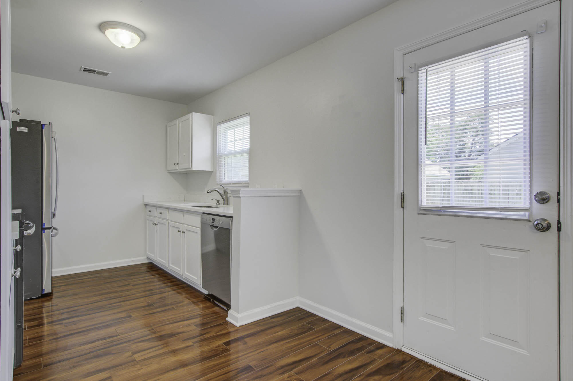 138 Thistle Road Goose Creek, SC 29445 - Photo 6 of 21 138 (8)