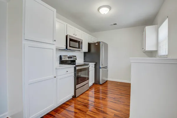 $2,195 | 138 Thistle Road, Goose Creek, SC 29445