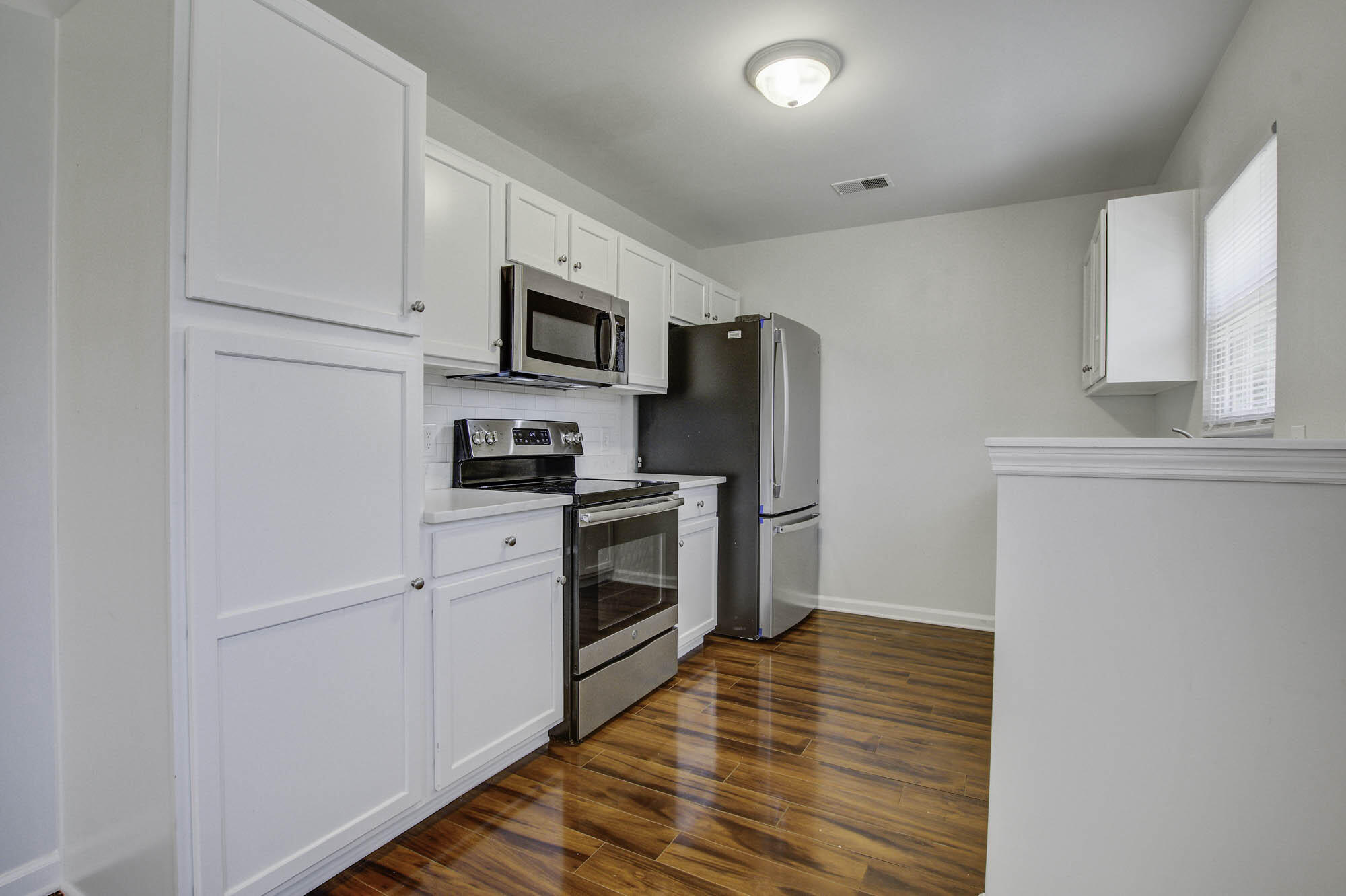 138 Thistle Road Goose Creek, SC 29445 - Photo 7 of 21 138 (9)