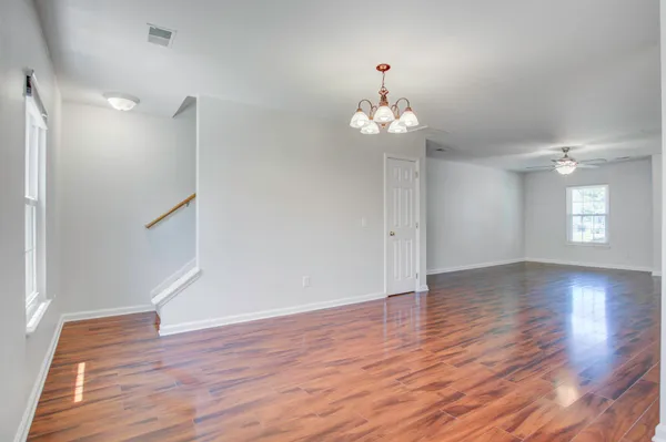 $2,195 | 138 Thistle Road, Goose Creek, SC 29445