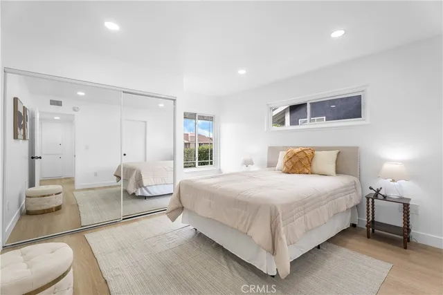 $1,349,999 | 17172 Berlin Lane, Huntington Beach, CA 92649