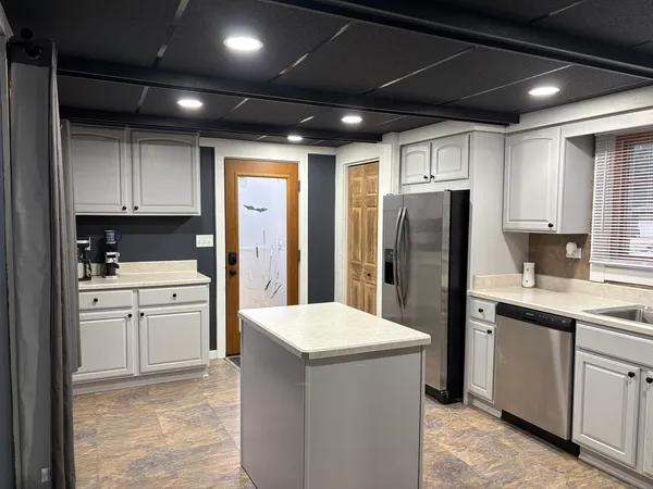 $275,000 | 422 Pembroke Road Southwest, Poplar Grove, IL 61065