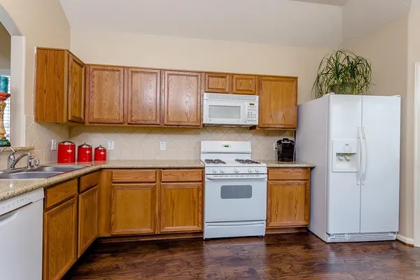 $2,100 | 2450 Morgan Ridge Lane, Spring, TX 77386