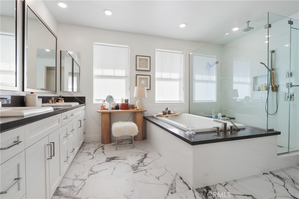 66 Chasma Irvine, CA 92618 - Photo 25 of 35