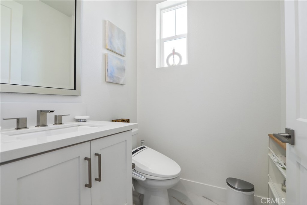 66 Chasma Irvine, CA 92618 - Photo 7 of 35