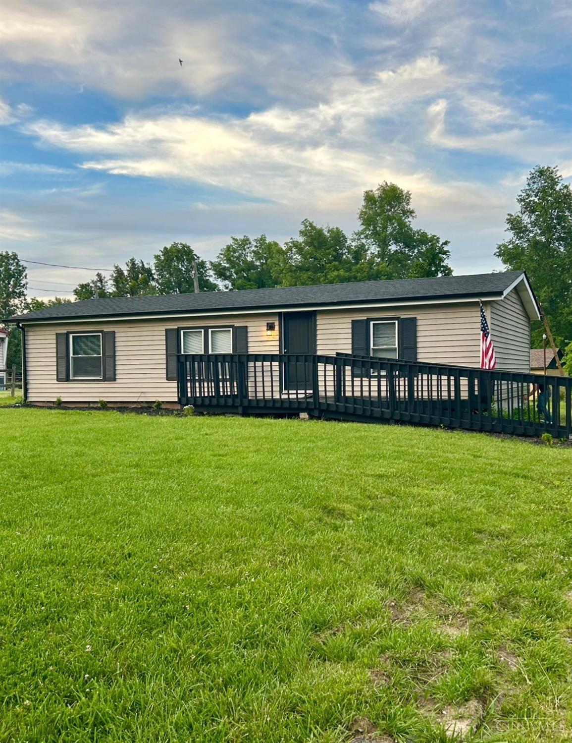 3104 Park Road Goshen, OH 45122 - Photo 1 of 27