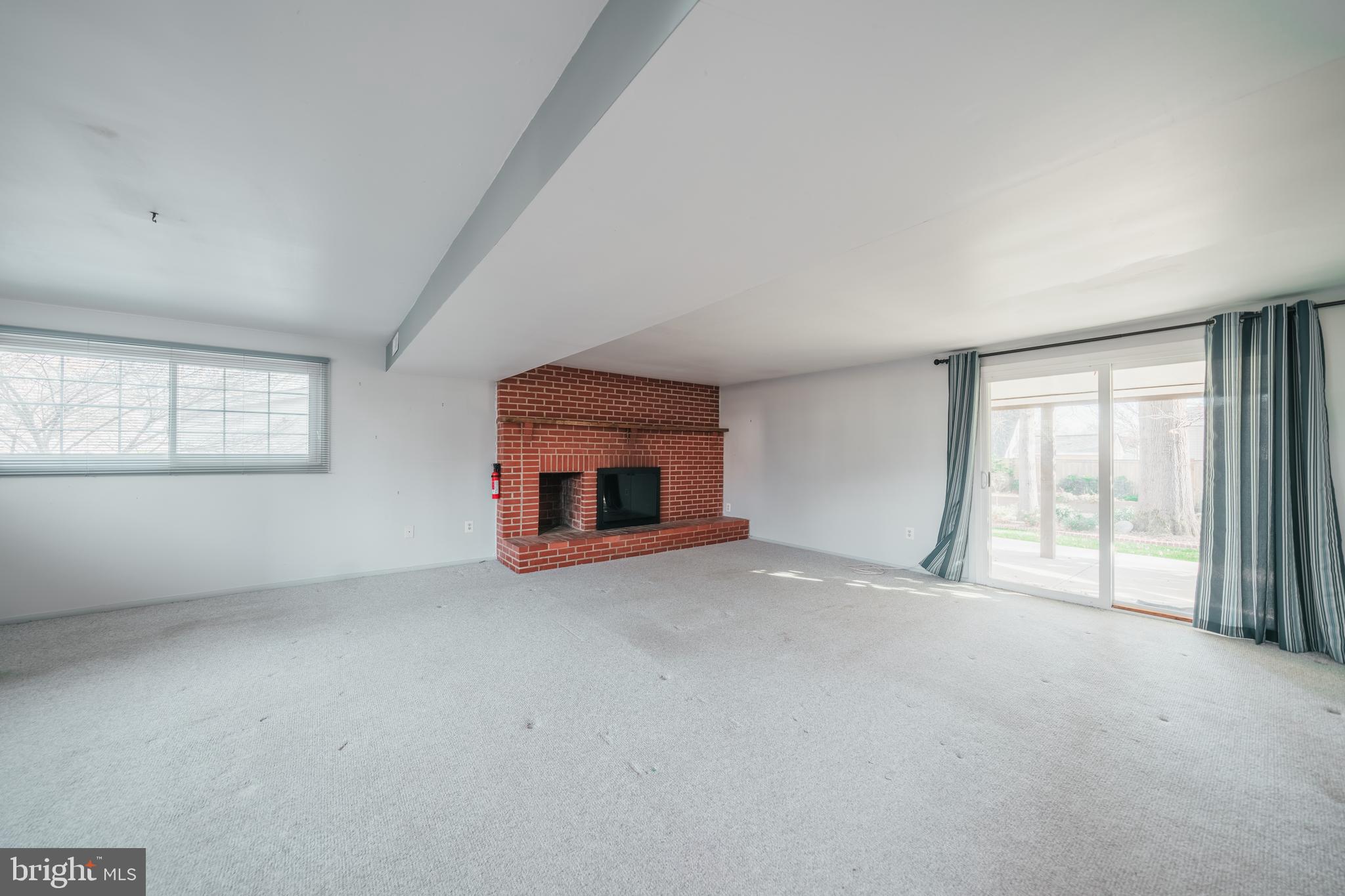 5411 Dunsmore Road Alexandria, VA 22315 - Photo 11 of 26 Gallery Image 11