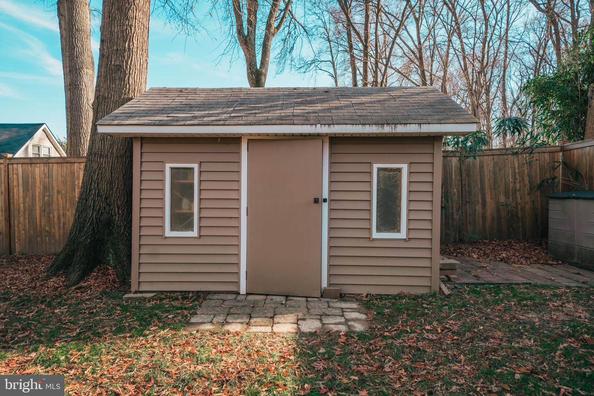 5411 Dunsmore Road Alexandria, VA 22315 - Photo 23 of 26 Gallery Image 23