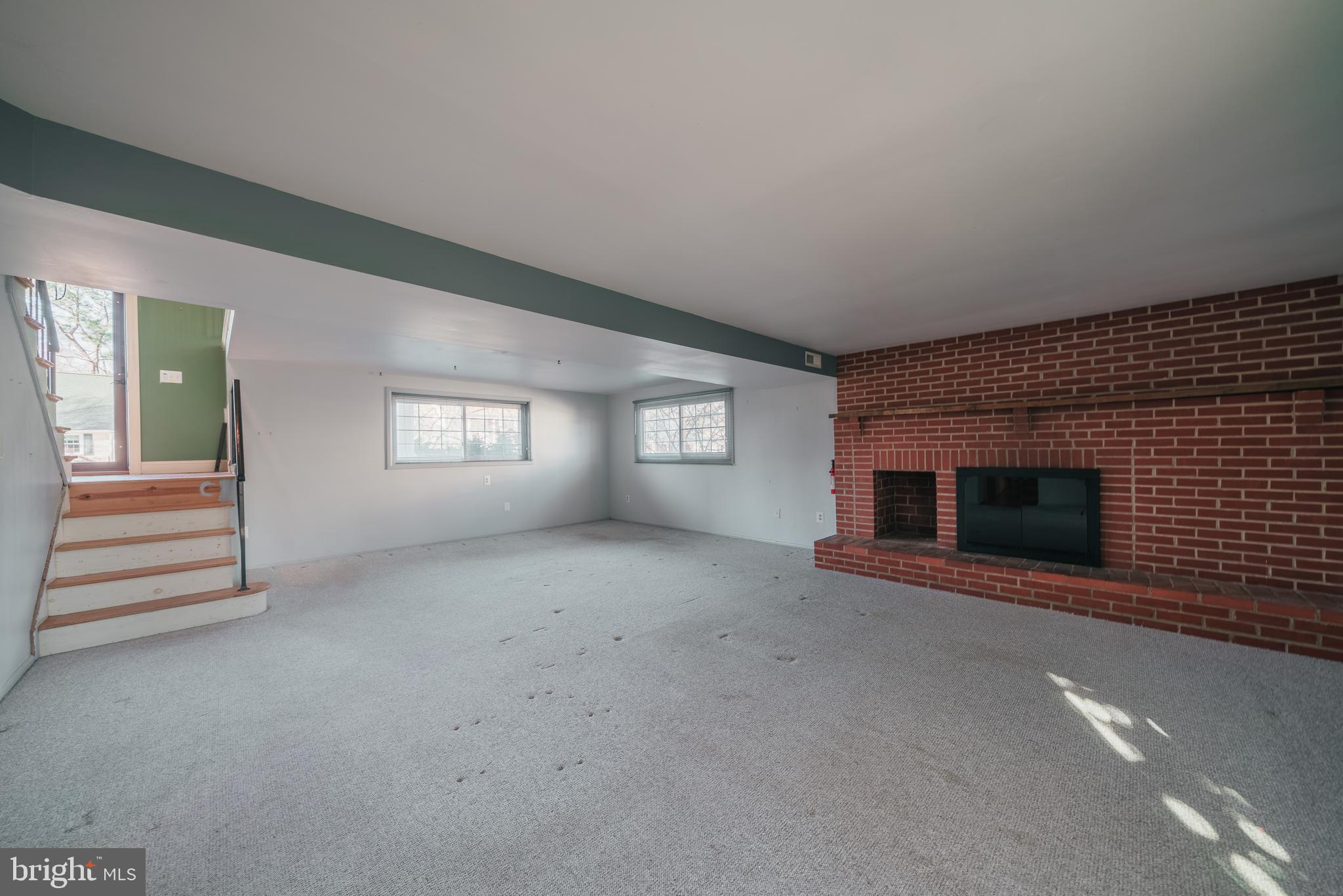 5411 Dunsmore Road Alexandria, VA 22315 - Photo 9 of 26 Gallery Image 9