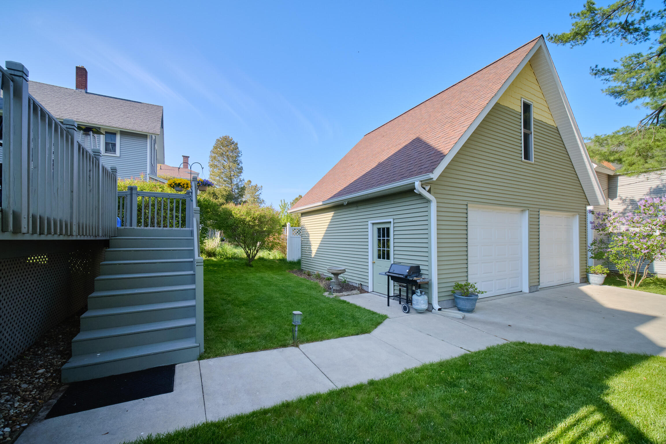 545 Maple Street Manistee, MI 49660 - Photo 6 of 43 545_Maple_St-55