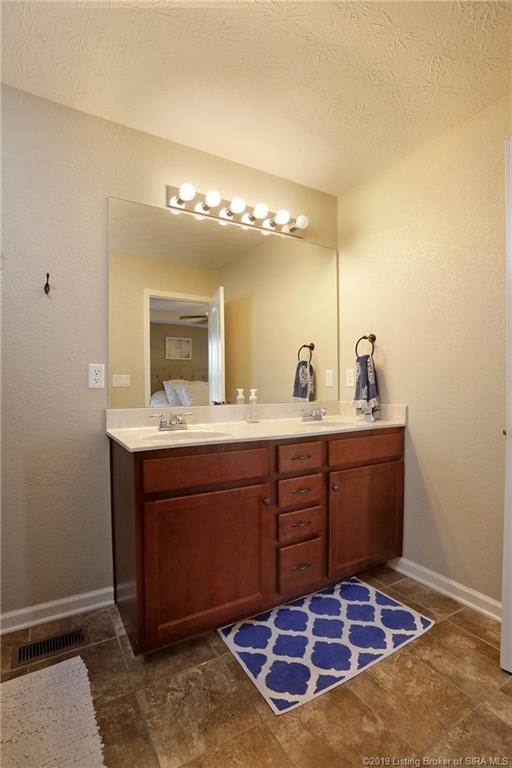 3006 Zachary Trail Georgetown, IN 47122 - Photo 20 of 47