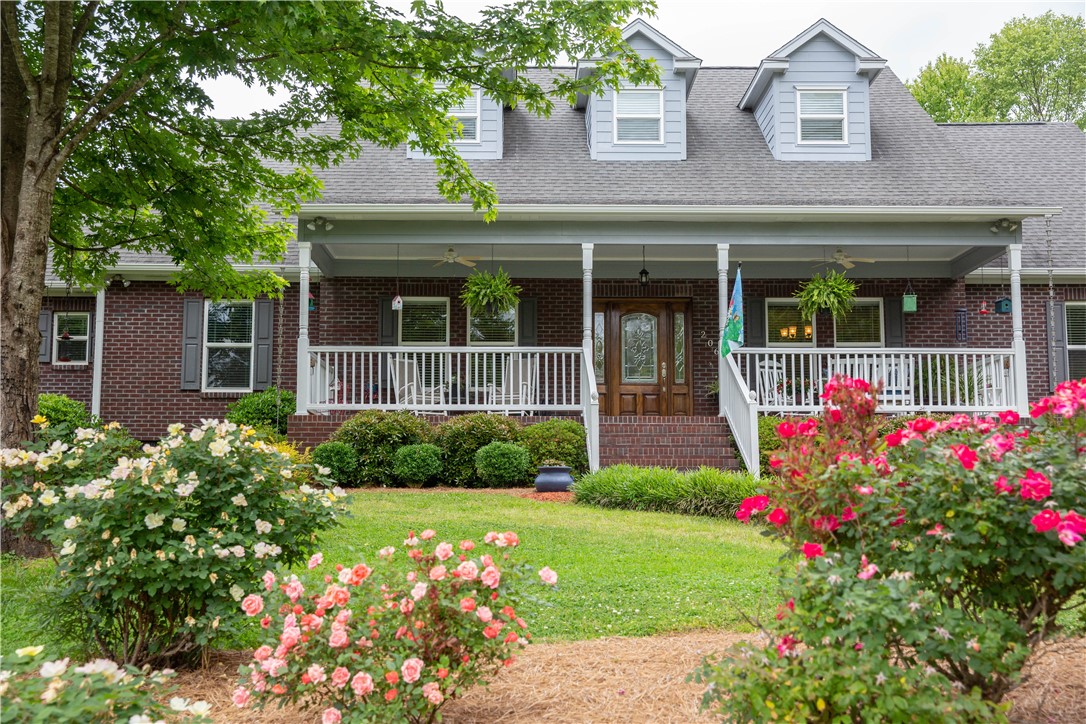 206 Hunters Trail Walhalla, SC 29691 - Photo 3 of 46 Gallery Image 3