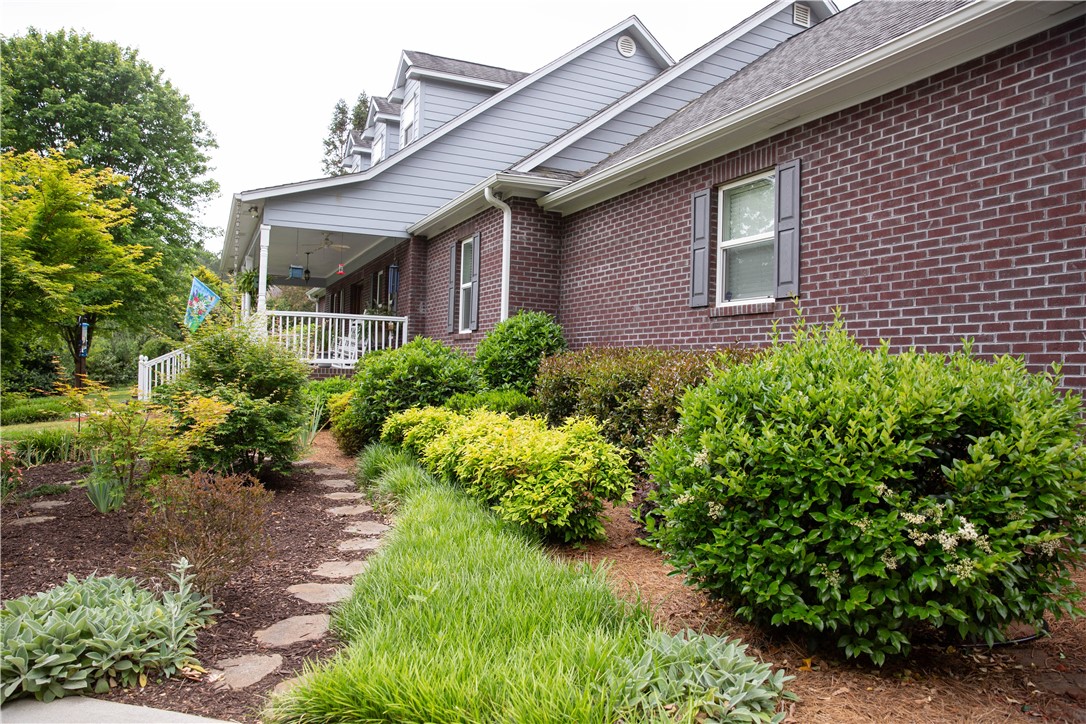 206 Hunters Trail Walhalla, SC 29691 - Photo 7 of 46 Gallery Image 7