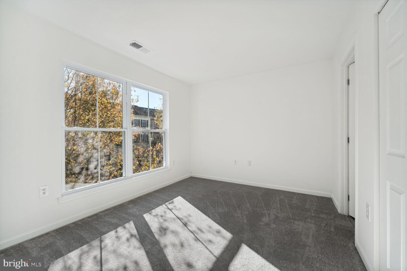 1510 Tubman Road Southeast Washington, DC 20020 - Photo 15 of 24 an empty room with a window