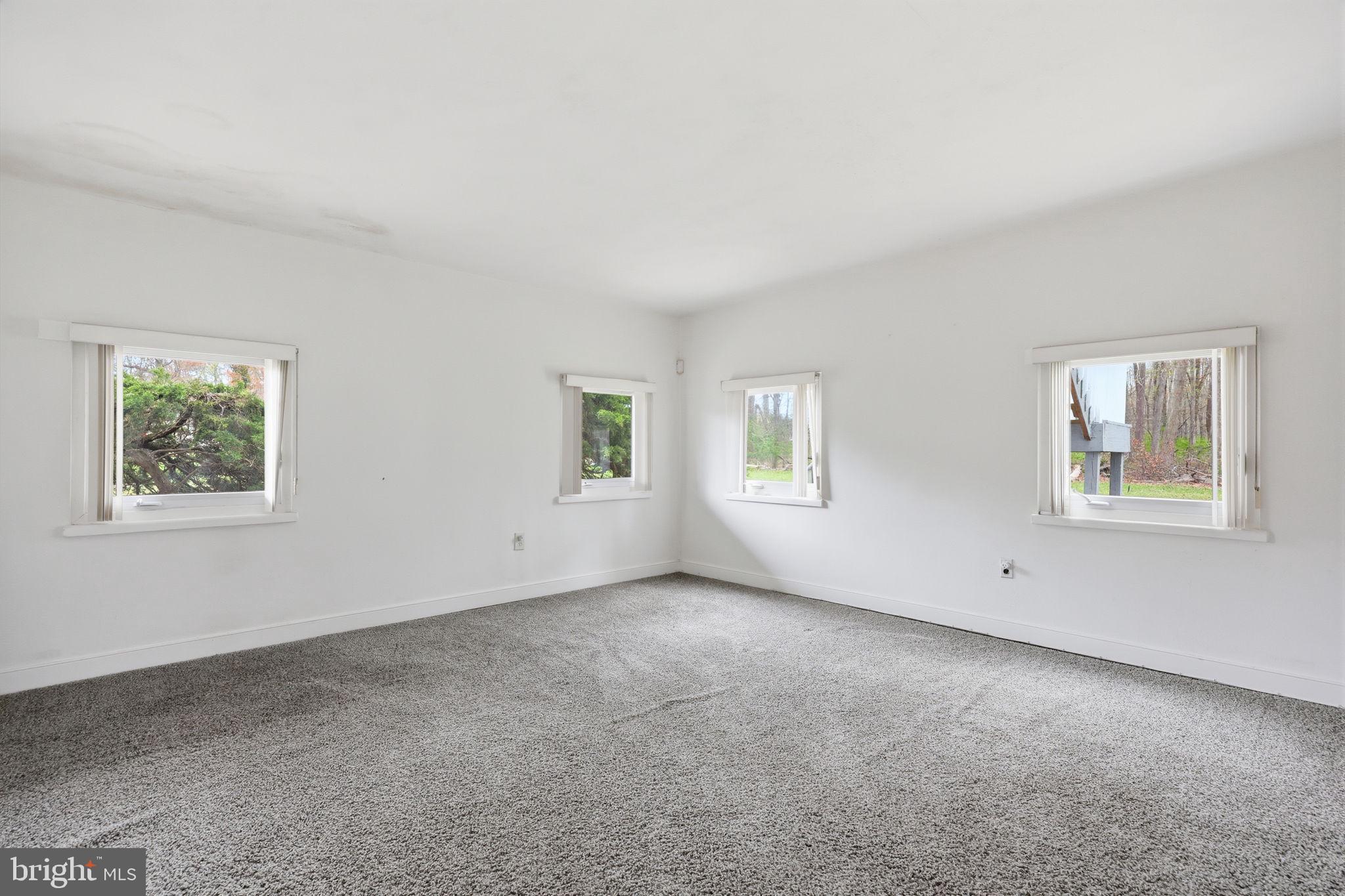 25 Diverty Road Pennington, NJ 08534 - Photo 14 of 37 Bright and airy blank canvas awaits.