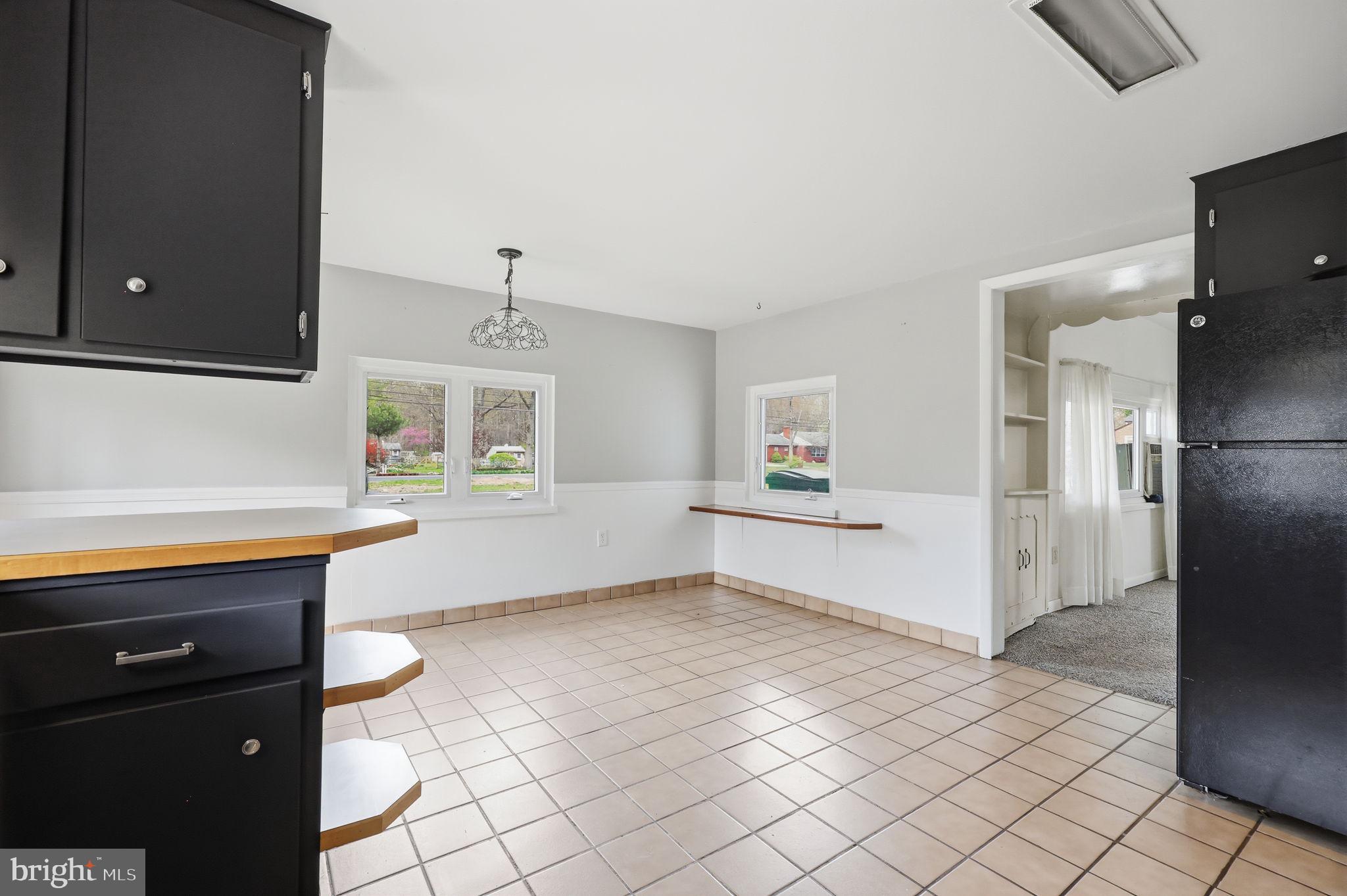 25 Diverty Road Pennington, NJ 08534 - Photo 19 of 37 Bright and airy kitchen space.