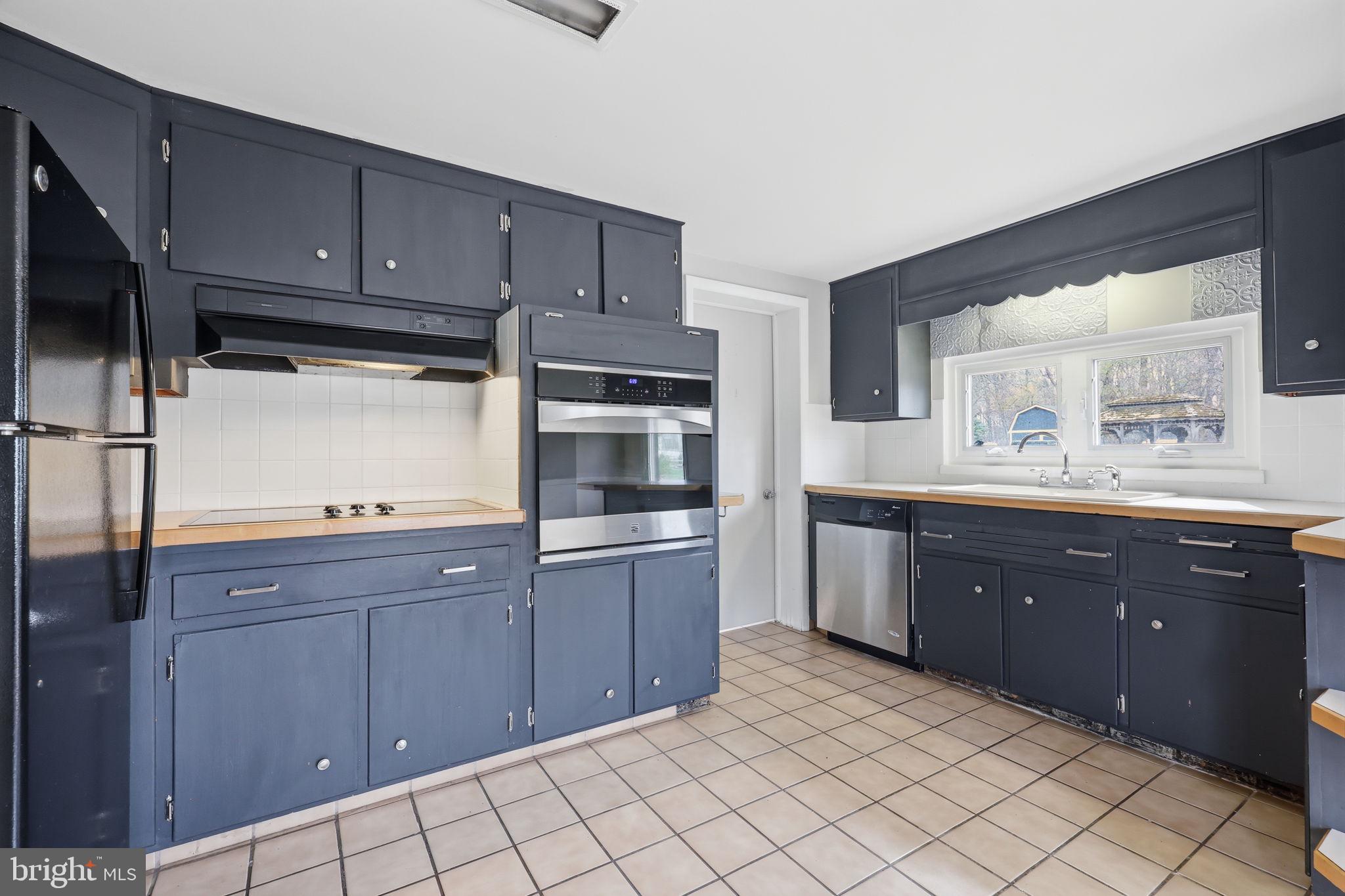 25 Diverty Road Pennington, NJ 08534 - Photo 21 of 37 Modern kitchen with sleek cabinetry.